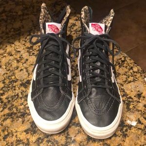 black leather vans size 6.5